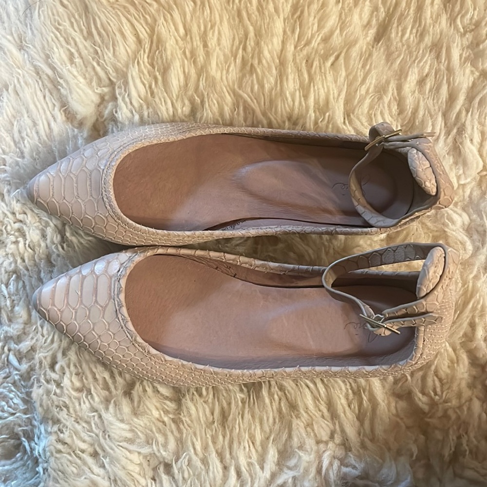 Joie flux snake skin blush nude flats 38